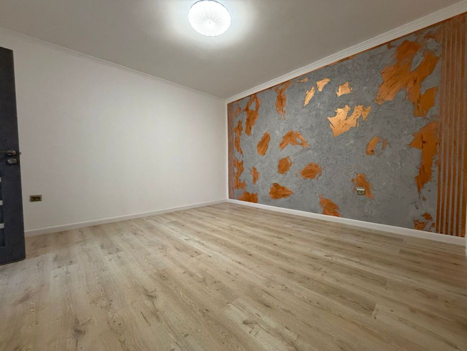 Casa cochetă singur in curte - zona Paleu