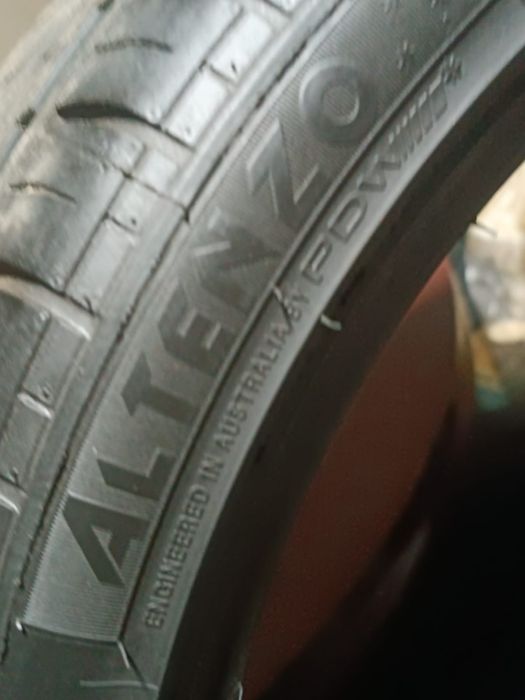 Шины комплект 225.40.R18