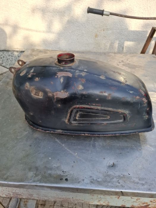 Резервоар за Ковровец