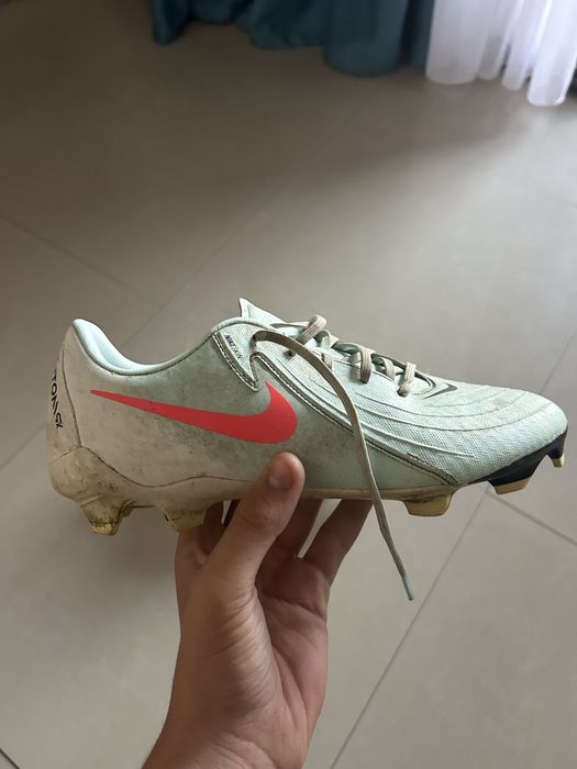 Ghete fotbal nike phantom