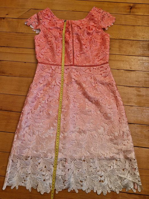 Нова Рокля Guess