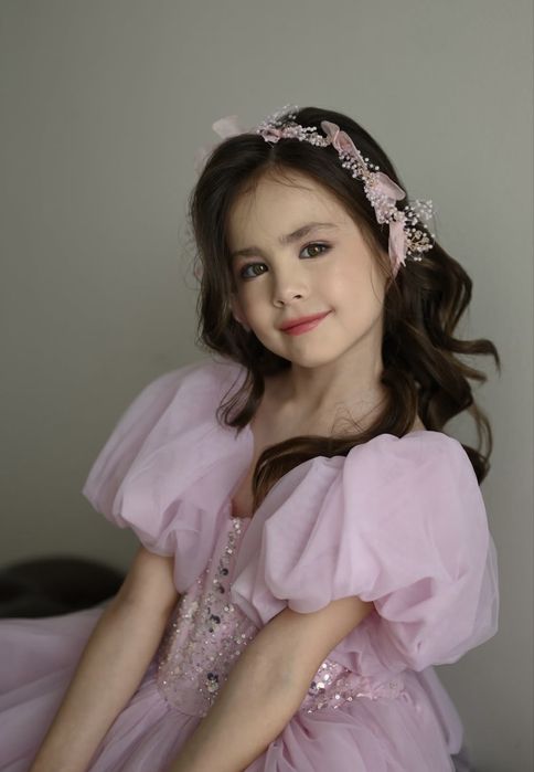 Платье на девочку р 128- 130 см