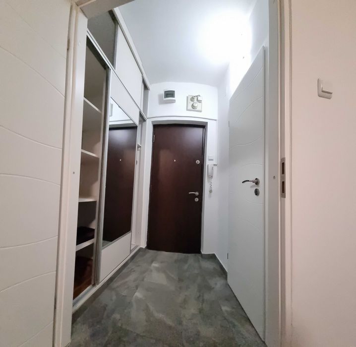 Proprietar închiriez garsonieră - Costin Georgian