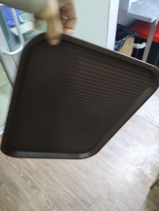 Разнос пластик бу