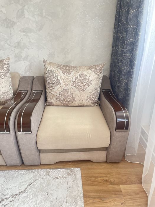 продам мягкий уголок 3+2+1