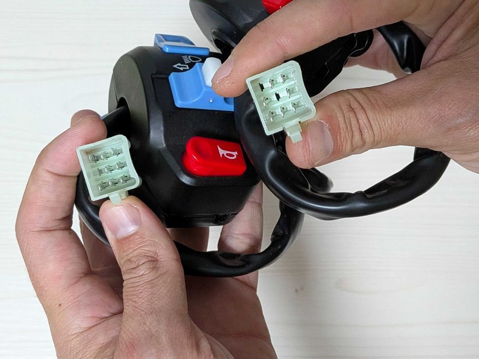 Универсальные блоки переключателей для скутера