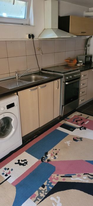 Inchiriez apartament la casa zona Manastirii Sfantul Ioan Suceava