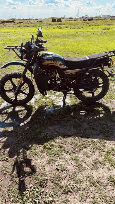 Продам мотоцикл Suzuki 200