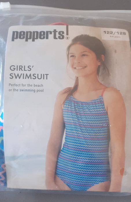 Costum baie nou        .