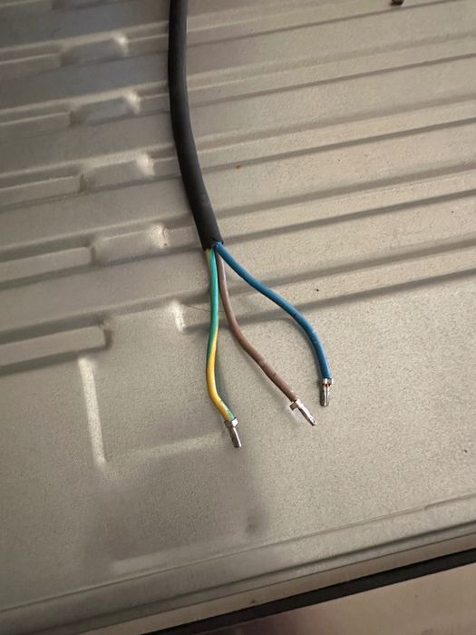 Пиролитична парова фурна за вграждане Whirlpool, цвят инокс, самопочистваща се