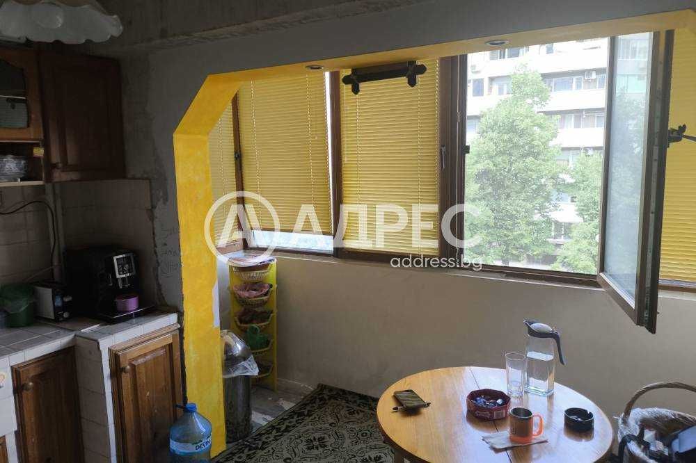 Продава се Двустаен апартамент в Разград, Център - 60 кв.м за 1581 €/кв.м - Снимка #5