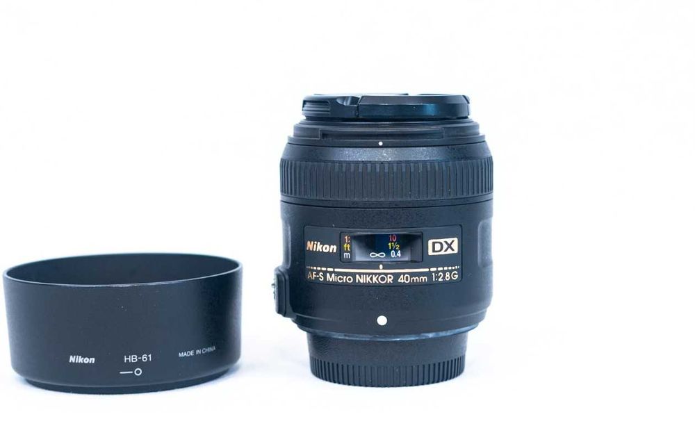 Nikon AF-S DX Micro 40 mm f/2.8G - obiectiv macro