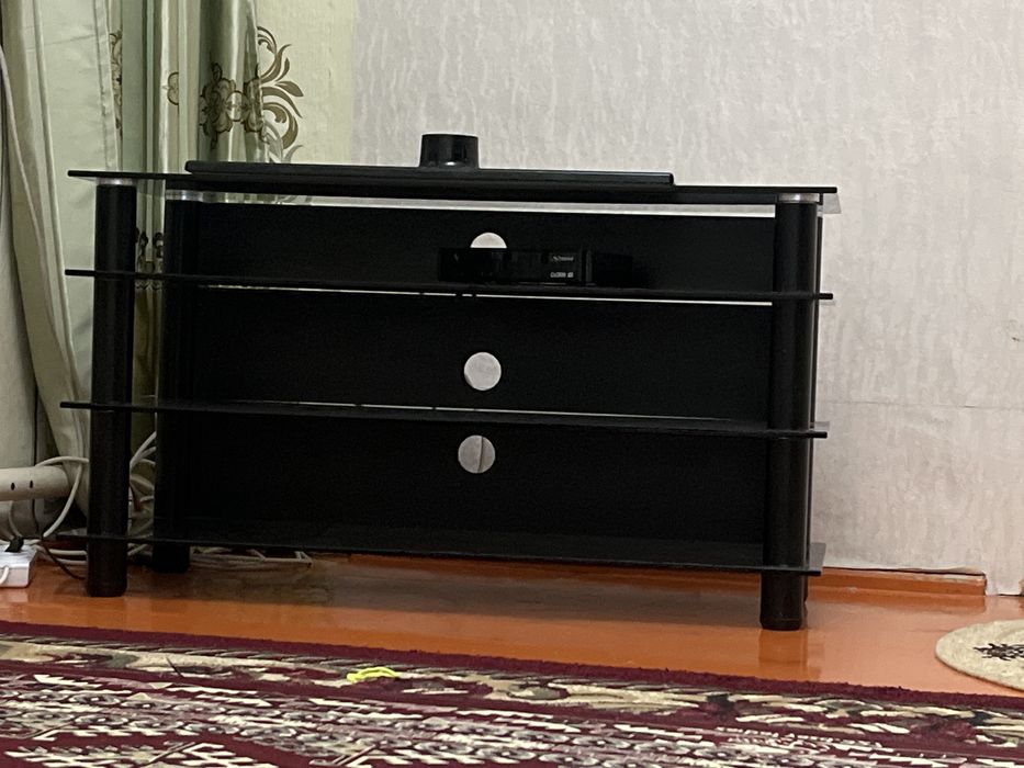 Подставка телевизора