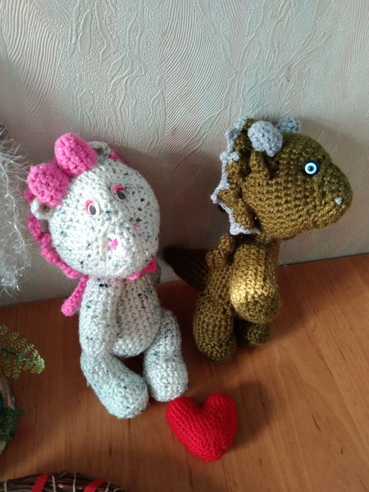 мягкая вязаная интерактивная игрушка