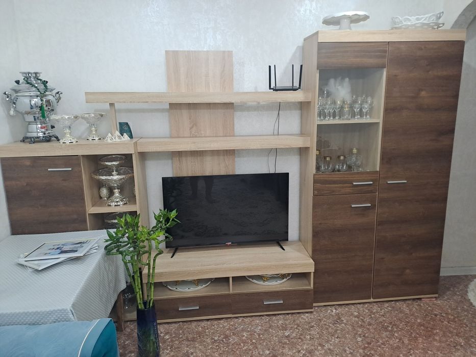 Стол и стулья,  горка