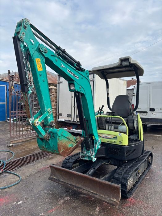Miniexcavator YANMAR Vio 20 - 3