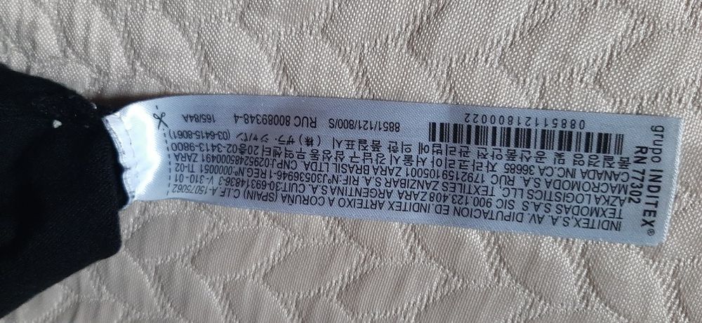 Bluza Zara ,marimea XS,cu  maneca lunga stare foarte buna