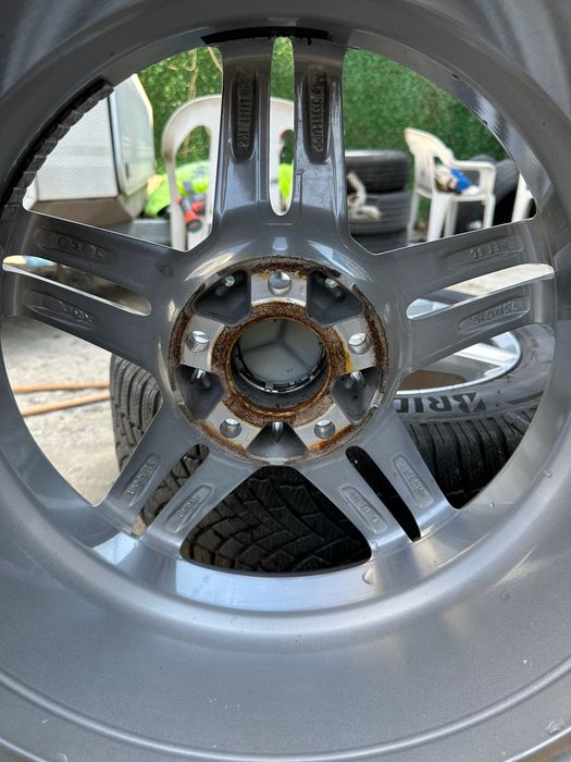Джанти с Гуми 235/55R17 Mercedes