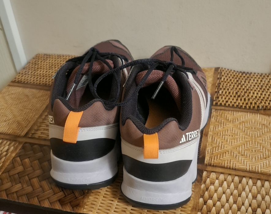 Маратонки Adidas