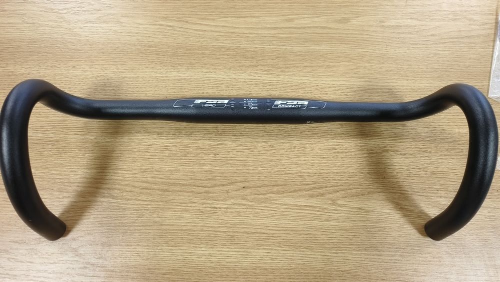 Шосейни и гравел кормила FSA,LP, Adventure, VERO Compact 420,440,460mm