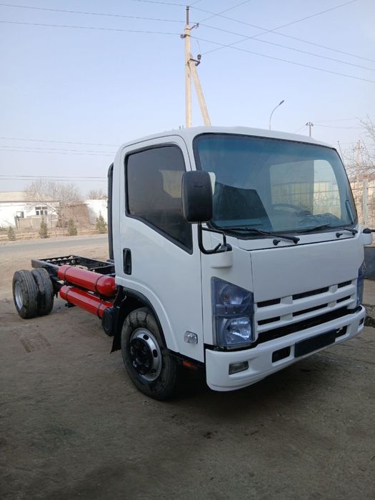 Isuzu shassi sotiladi