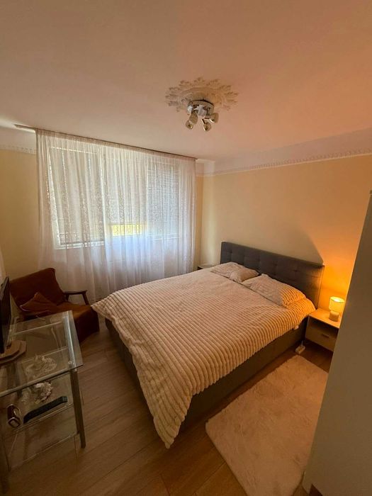 Inchiriez Apartament 2 camere Semidecomandat | Tiglina 1 | Etaj 3, Centrala, AC, Mobilat si utilat, 45mp