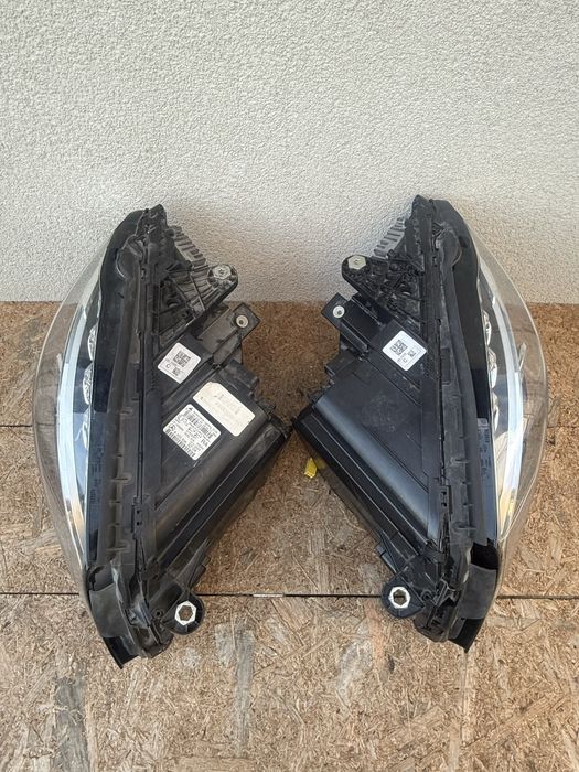 SET Far stanga dreapta Mercedes C Class W205 2014-2018 Full LED ILS