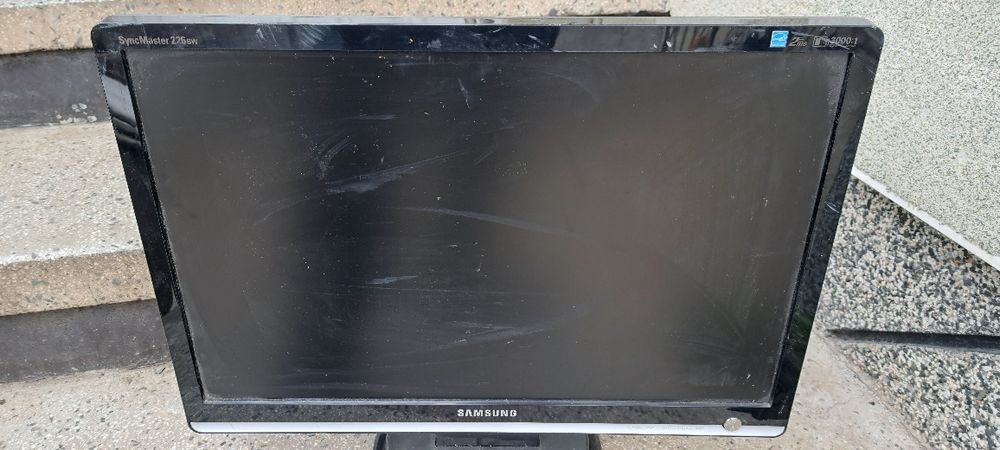 Монитори за компютър употребявани