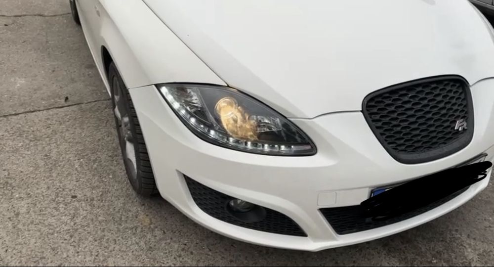 SEAT Leon 2011 — imagine 3