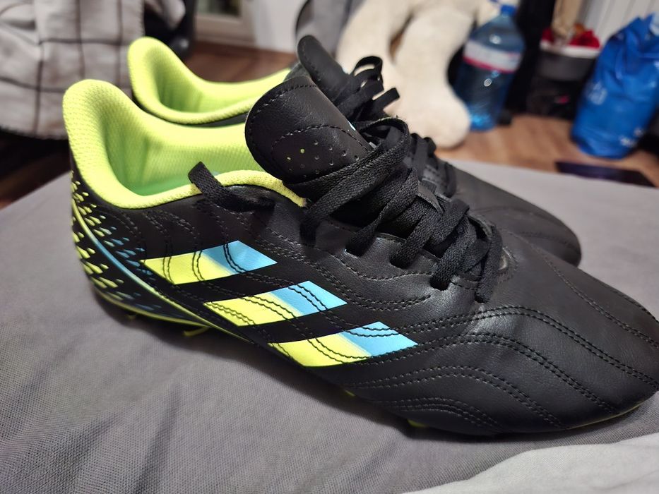 Оригинални обувки за футбол Adidas