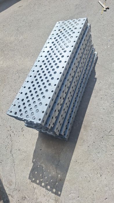 Trepte zincate galvanizate