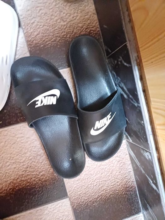Nike чехли черни