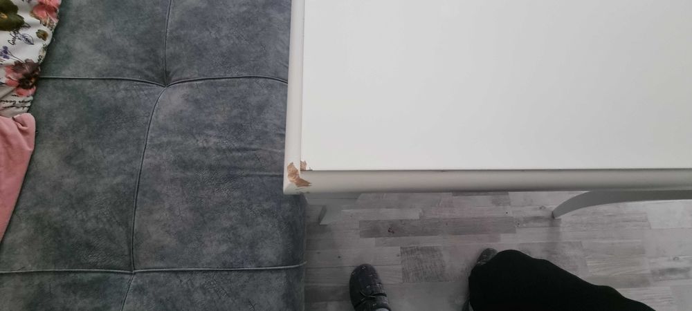 Трапезна маса (Бяла)