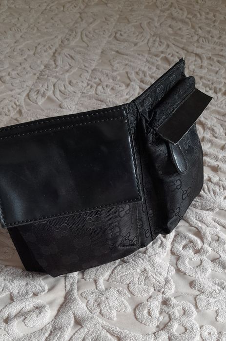 Черна чантичка за кръст