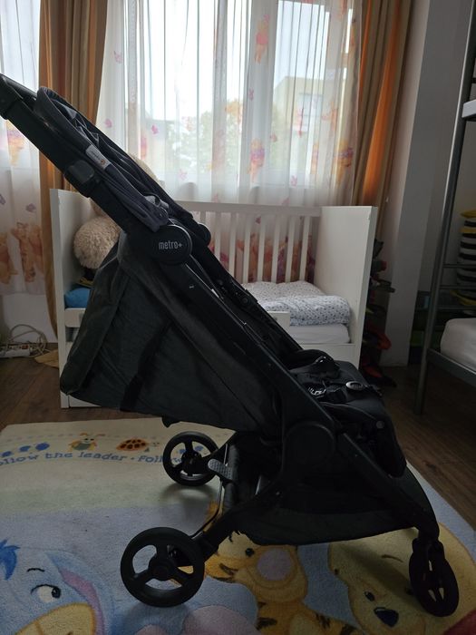 количкa Ergobaby metro + , зимно чувалче,поставка за чаша