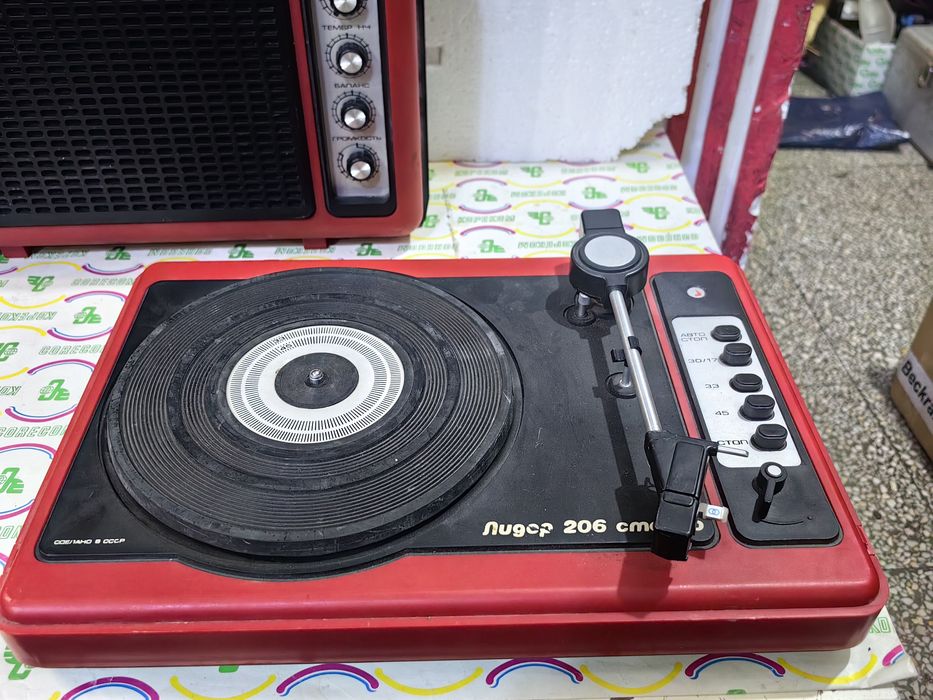 Електрофон ЛИДЕР-206