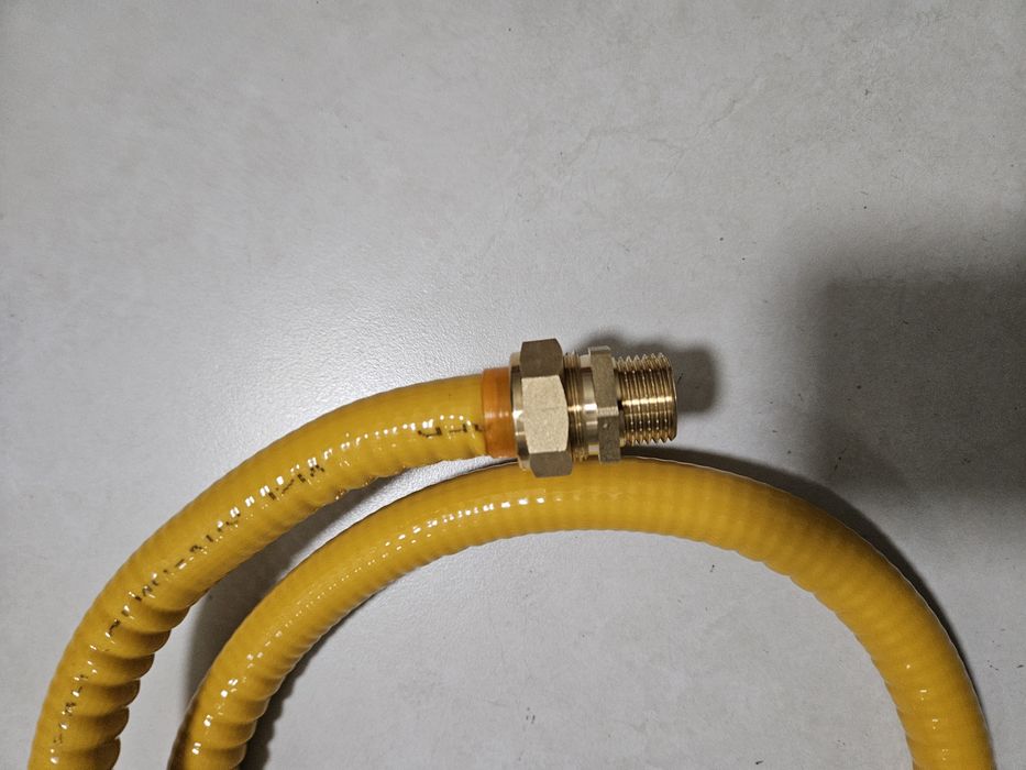 Шланг газовый новый