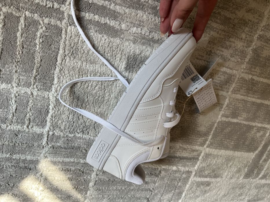Чисто нови маратонки adidas 38 / 2/3