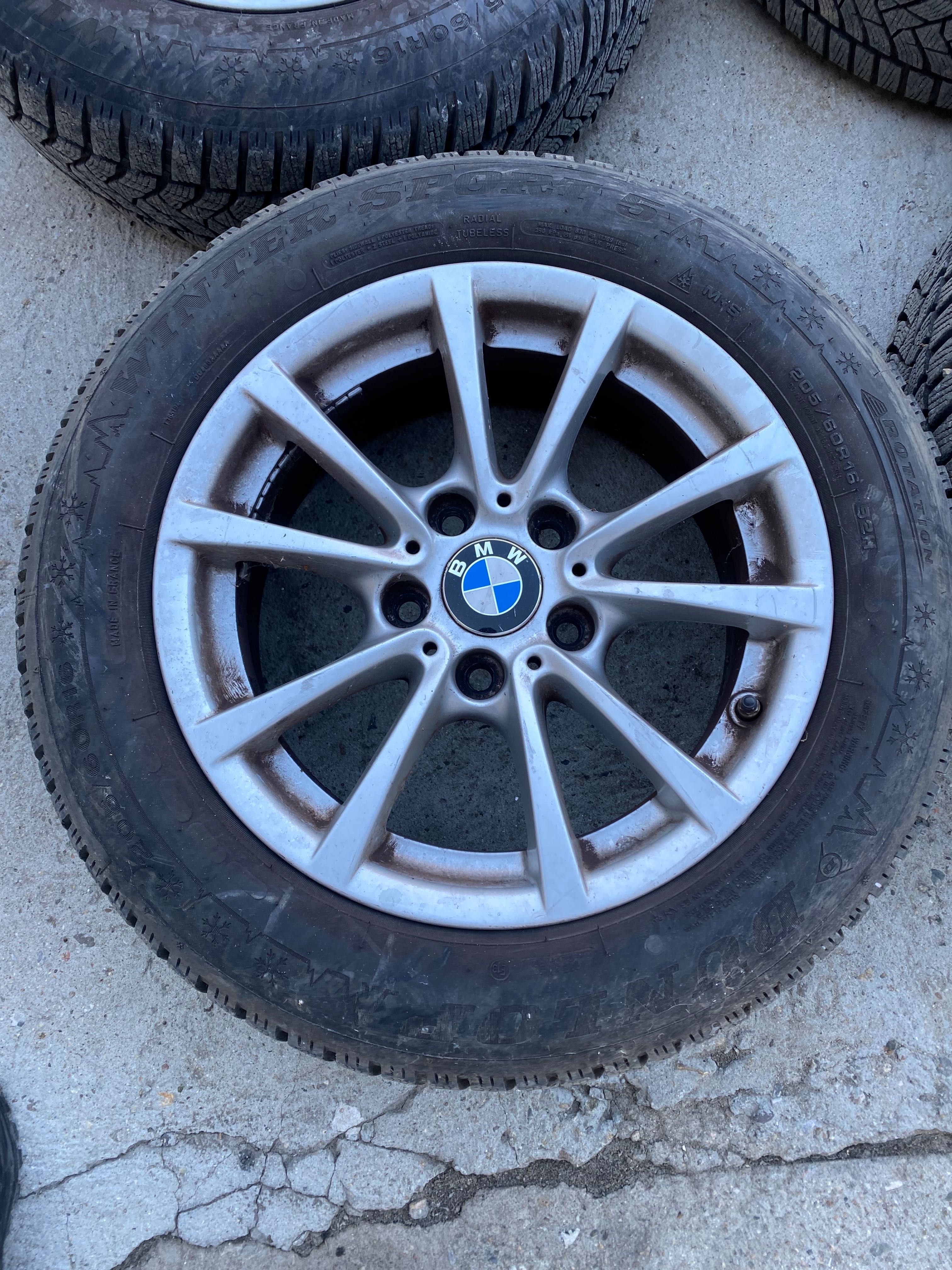 Bmw f 30 гуми зимни с джанти 16” гр. Стрелча • OLX.bg