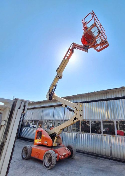 Nacele Articulate de Inchiriat. Inchiriere Inchiriez Nacela Articulata