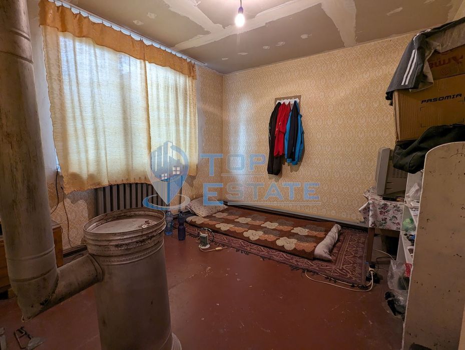 Едноетажна къща в град Павликени