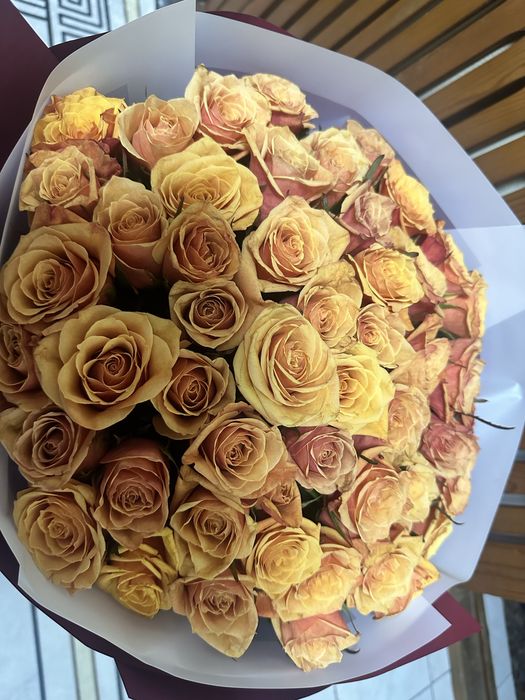 Букет 51 роза. Свежие цветы