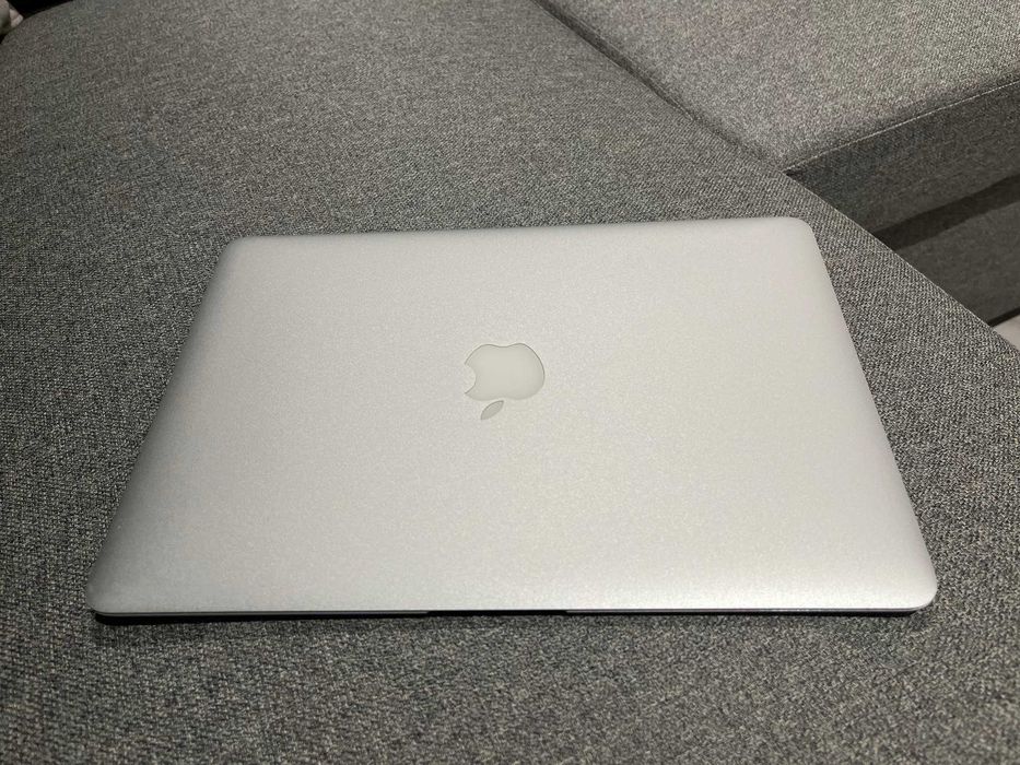 Apple Macbook Air 13 2017    256GB