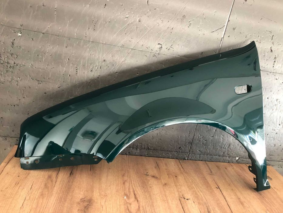 Aripa Fata Stanga VW Golf 4 IV An 1998-2004 (LB6G (Verde))