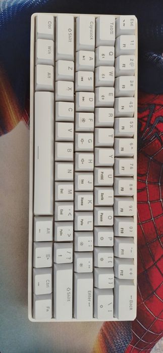 Игровые, стол, наушники, клавиатура