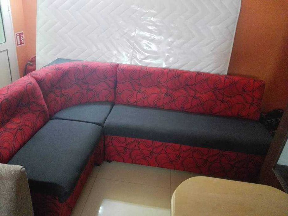 НОВИ кухненски ъгъл Торино с три ракли и избор на дамаска