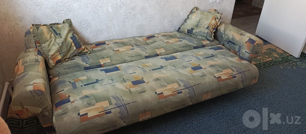 Продаётся Диван б/у