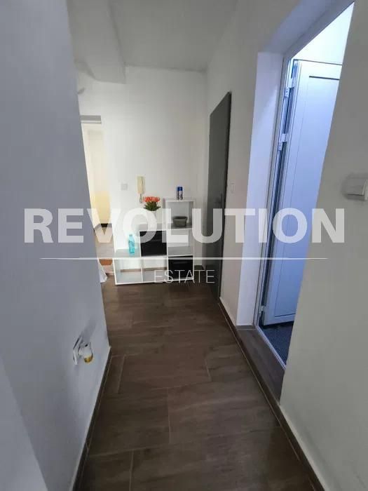 Дава се под наем Двустаен апартамент в Варна, Погреби - 75 кв.м за 500 € - Снимка #13