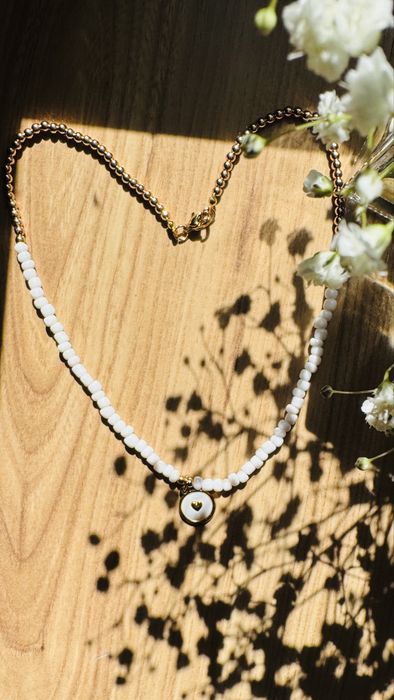 Колиета и гривни от естествени камъни и стомана