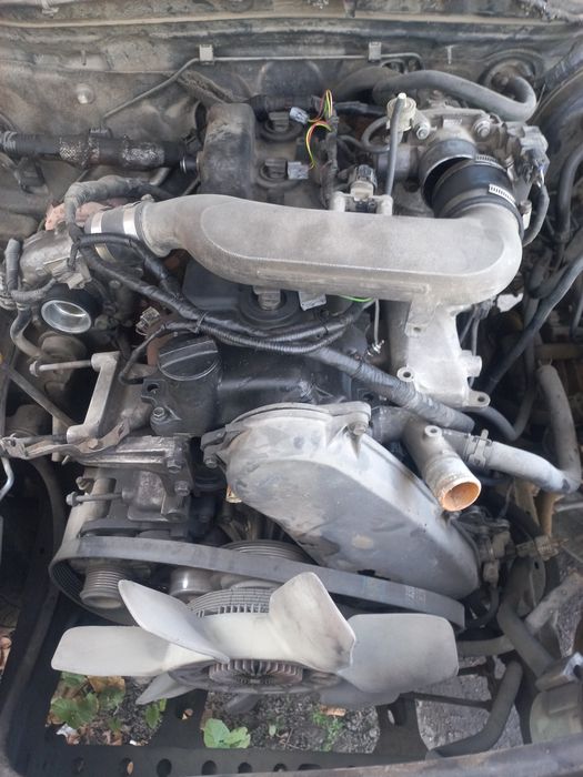 Продам двигатель на запчасти